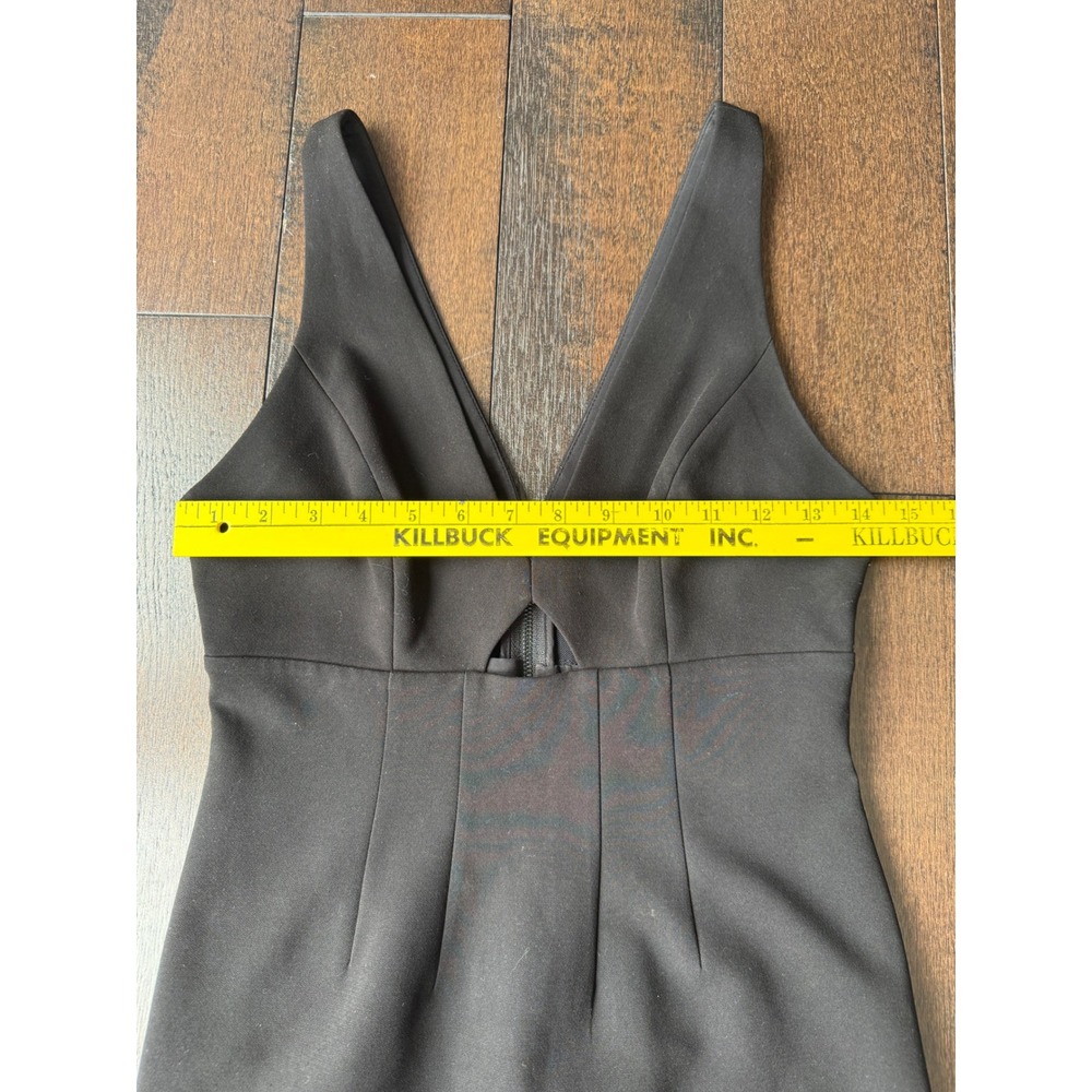 Alice + Olivia Yve black V-Neck Mesh Back Cutout Sheath Dress Size‎ 4 minimal - Picture 8 of 9